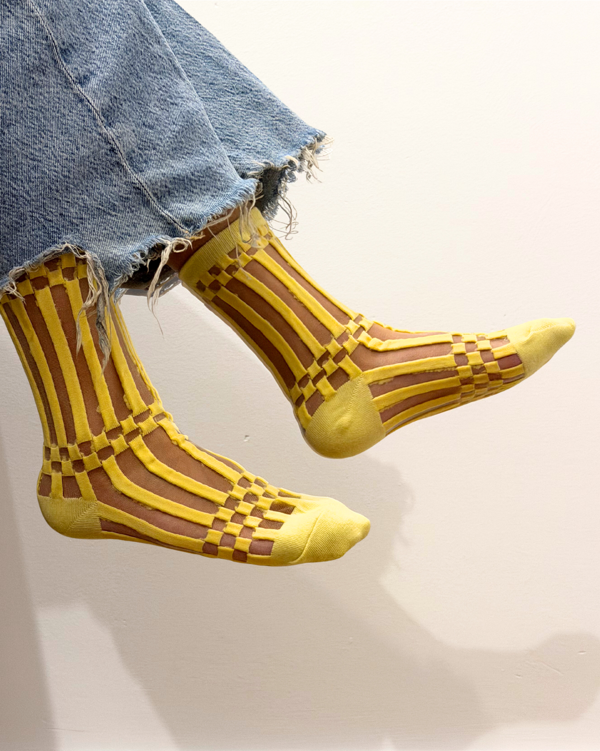 SHEER SOCKS - STRIP&CHECK YELLOW