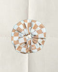 KNITTED SCRUNCHIE - BEIGE CHECKERED