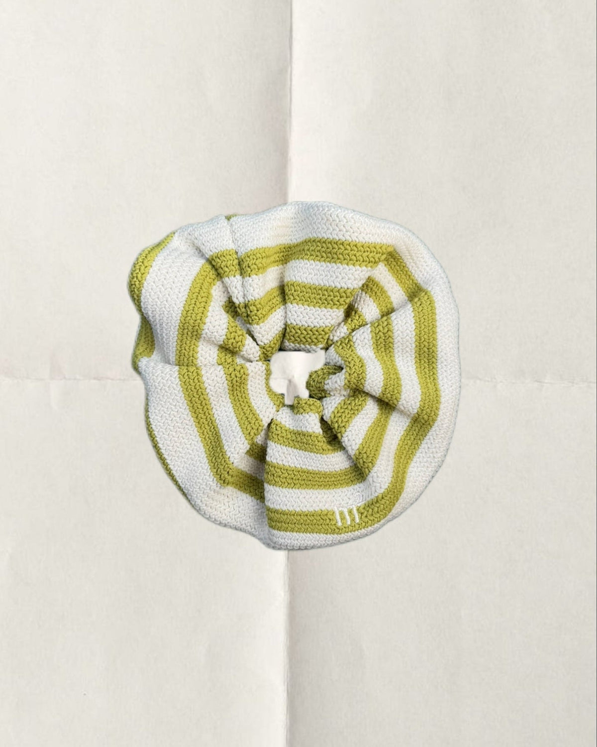 KNITTED SCRUNCHIE - GREEN&CREAM