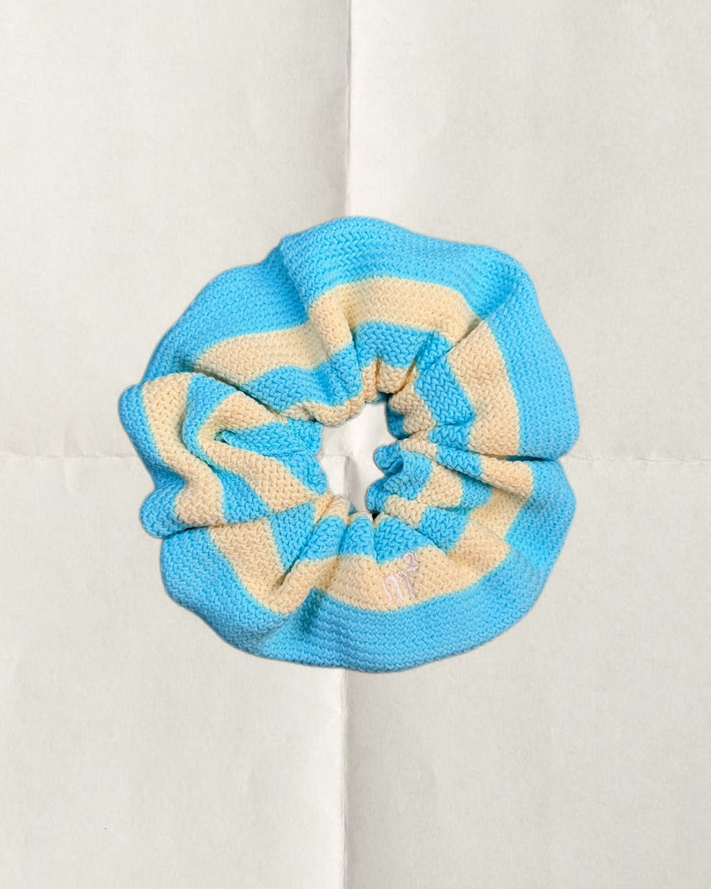 KNITTED SCRUNCHIE - BLUE&BUTTER