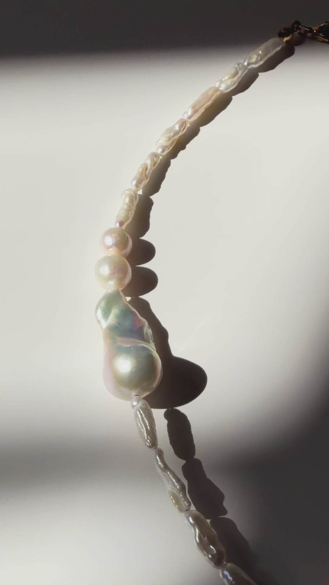 NATURAL STONES NECKLACE - SEA PEARL